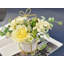 Arrangement de fleurs artificielles jaunes