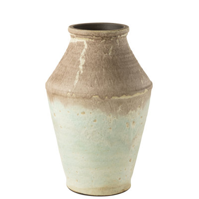 Spring / Summer 2024 Earthenware Table Vase 1