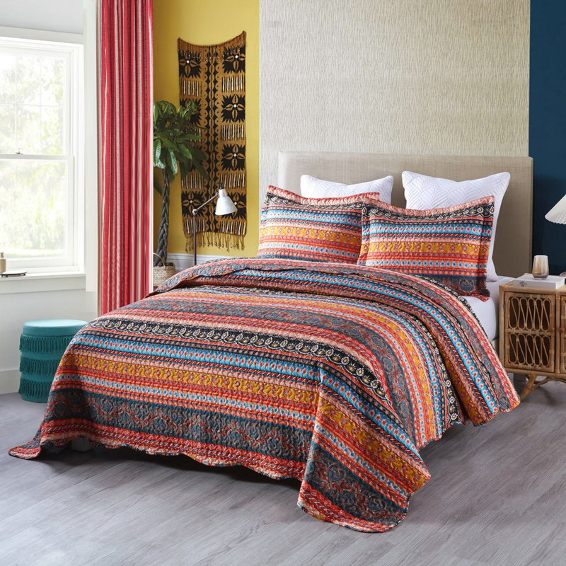 King Size Multicolor Polyester Bohemian Quilt Bedspread Set