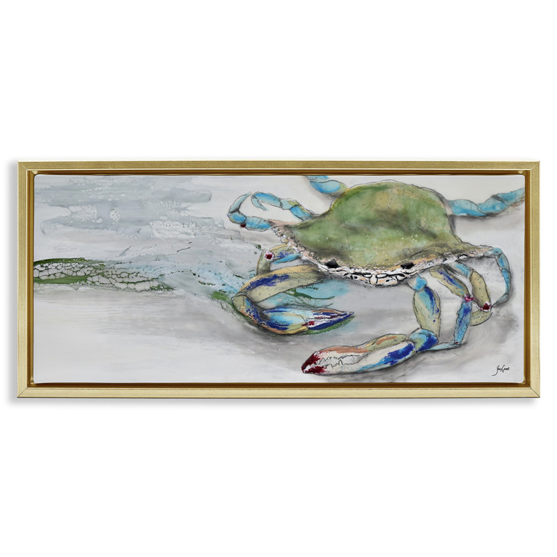 Crabe vif sur le rivage de la plage, H 11 po x l 25 po, Cadre flottant métallique doré