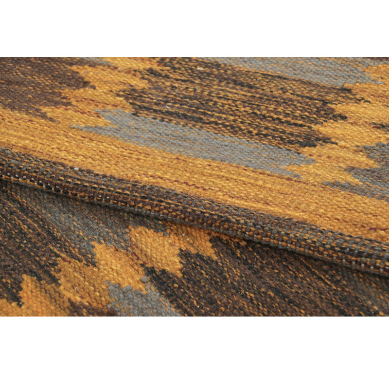 Geometric Area Rug in Polychromatic, Rectangle 5' x 7'