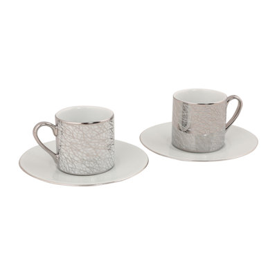 Ensemble tasse à café et soucoupe