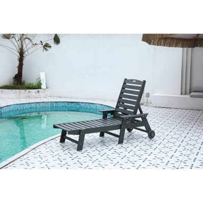 Lounge Chair Outdoor With Wood Texture, Oversized Chaise Lounge Chair With 5 Positions, HDPE, Patio Lounge Chair With Wheels & Cup Holder For Pool, Deck, Poolside