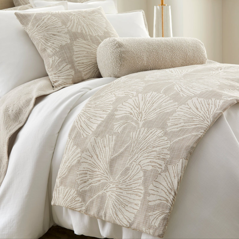 Jeté rembourré en chenille tissé Florus, L 110 po x l 25 po