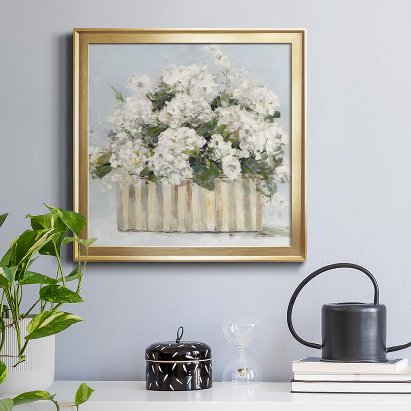 Sweet Hydrangeas - Toile encadrée de qualité supérieure - prête à être accrochée, H 30,5 po x l 30,5 po x P 1,5 po, Or