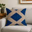 Coussin décoratif à carreaux brun intérieur et extérieur-115218607-115218707