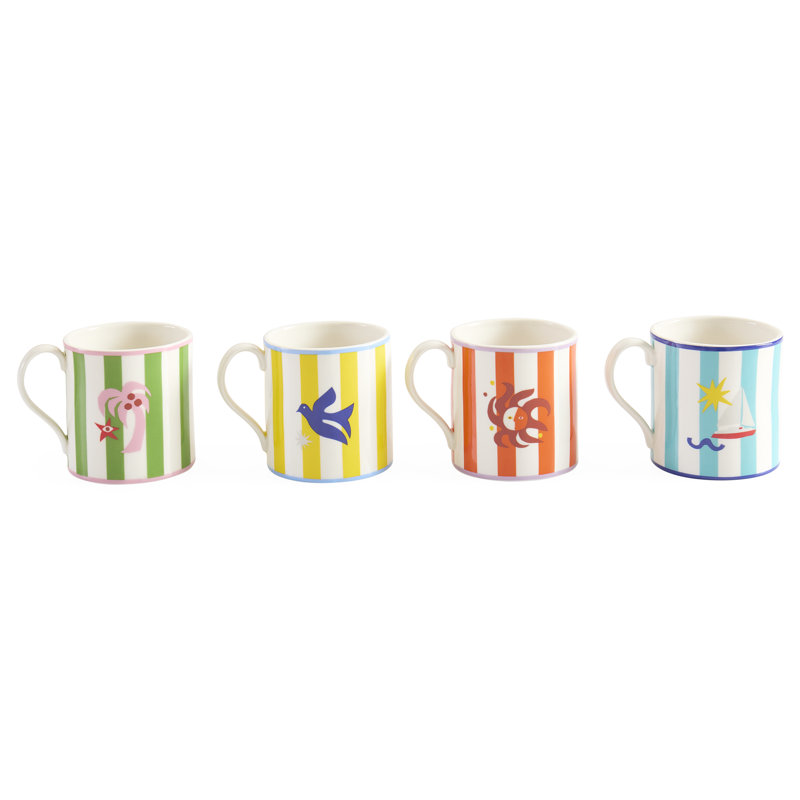 Ensemble de grandes tasses en boîte