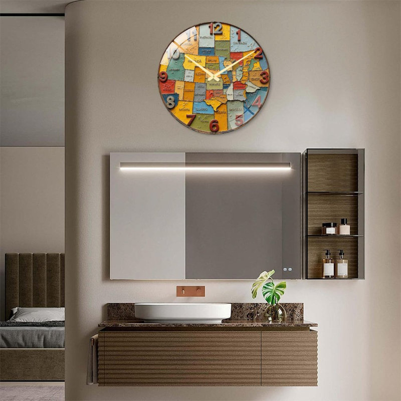 Horloge murale décorative avec carte d'État colorée - Horloge murale moderne en verre de 61 cm (24 po)