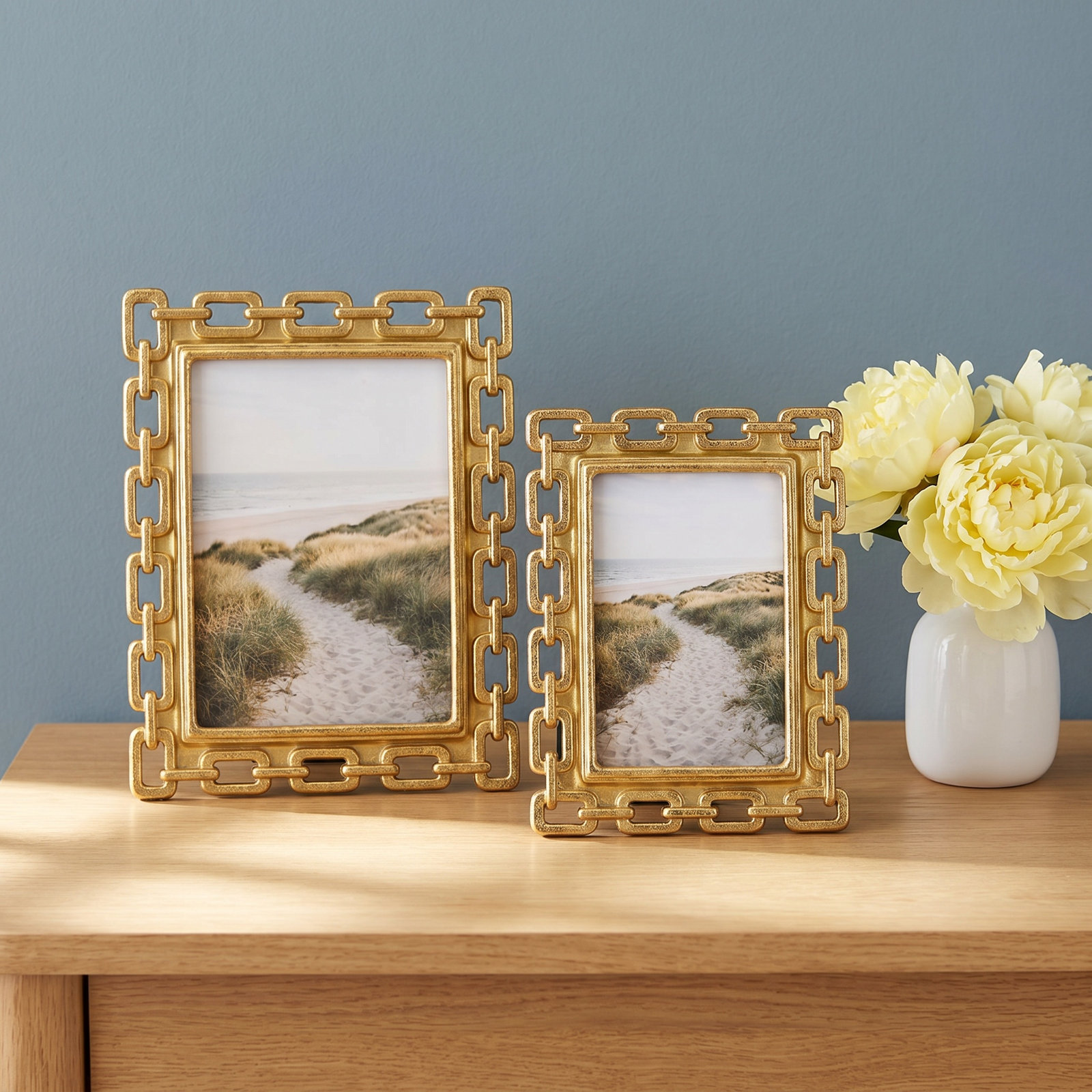 Gold Chain 4" x 6" Picture Frame