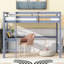 Lit mezzanine simple gris avec garde-corps et bureau intégré, fabriqué en bois d'hévéa pour une chambre à coucher de taille stable, fabriqué en gris