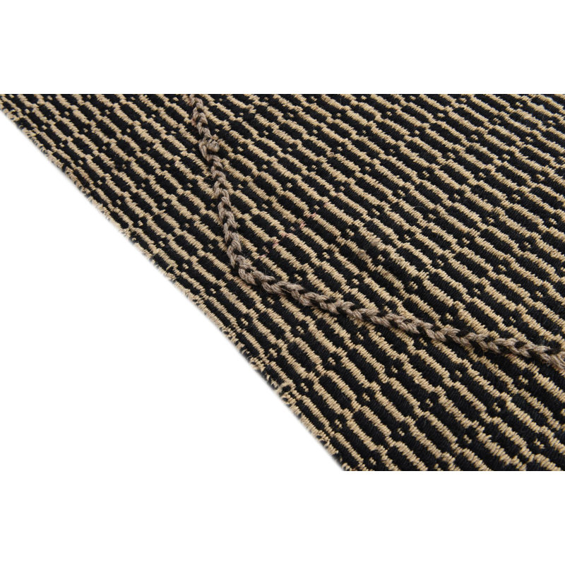 Tapis noir Judy