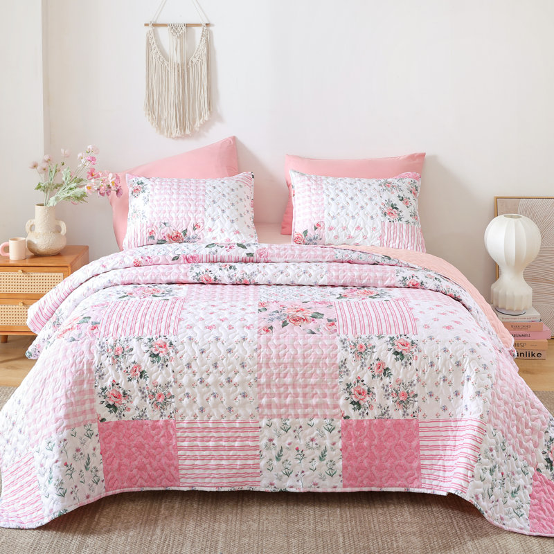 Vibrant Floral Bedding Quilt Set, Queen, Pink