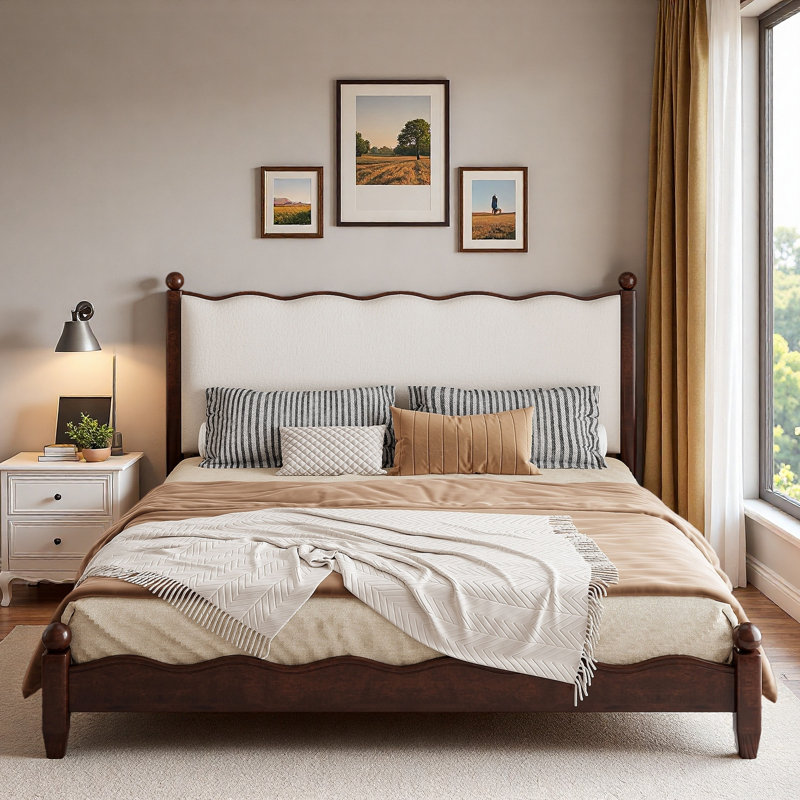 Lit plateforme en bois avec tête de lit tapissier festonnée, Très grand lit, Beige/Espresso