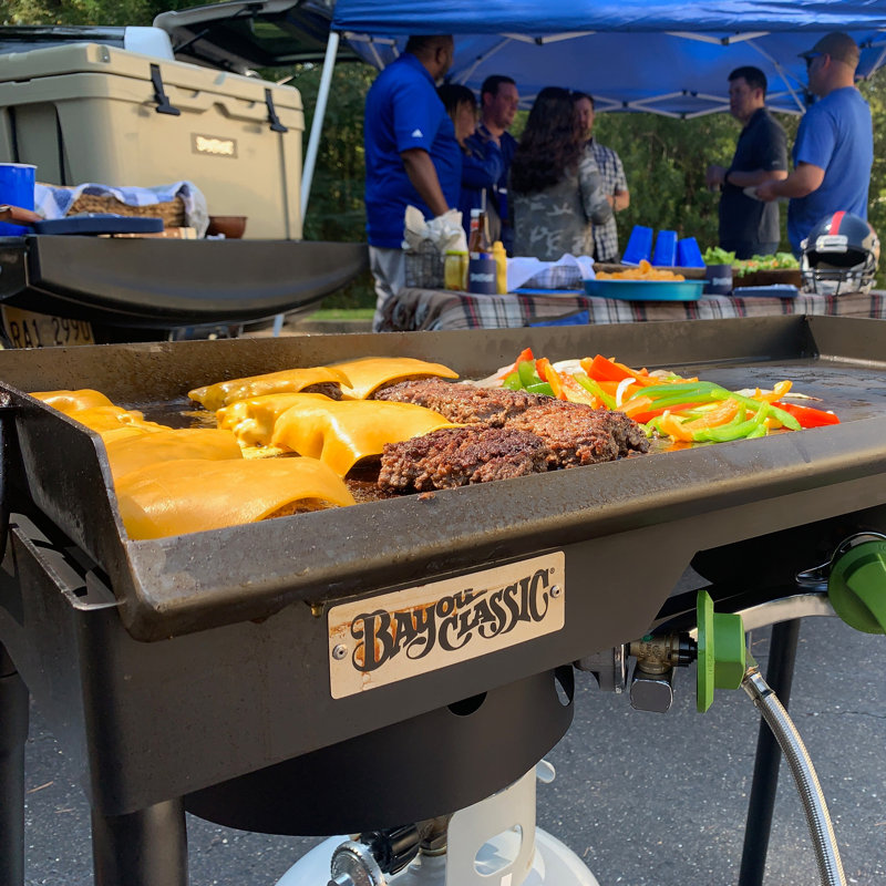 Double Steel Griddle With Grease Trap