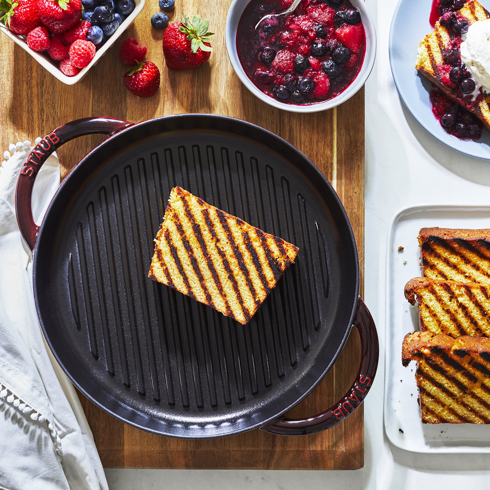 Cast Iron 10" Pure Grill Pan, Grenadine