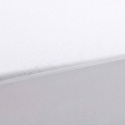 Smooth Top Hypoallergenic Mattress Protector