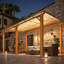 Pergola à toit rigide en grain de bois avec toit
