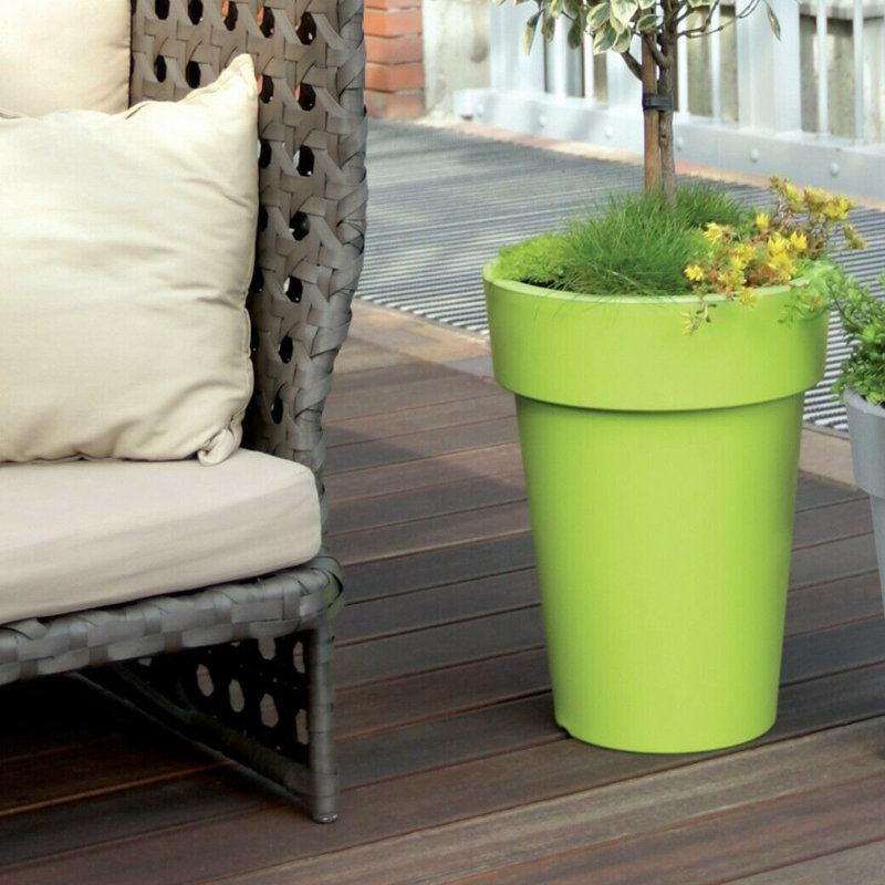 Calabro Pot Planter, 31.9cm H x 24.5cm W x 24.5cm D, White
