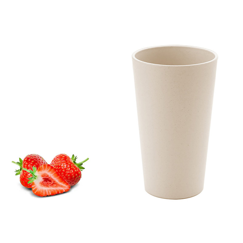 une bouteille de 600 ml, Beige