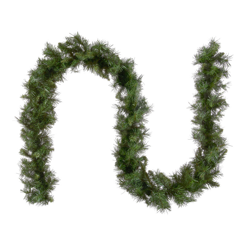Le Holiday Aisle® 9 pi. Guirlande Winchester