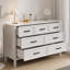 Commode à sept tiroirs