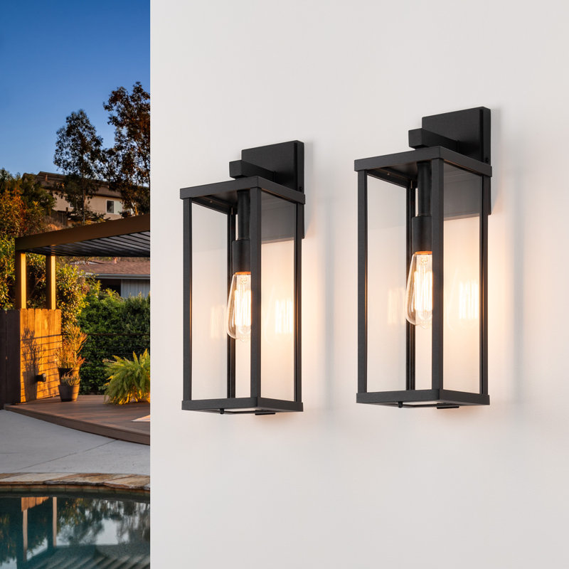 Applique murale d'extérieur 1 lumière Olar Classic, H 18 po x l 5,83 po x P 7 po, Noir mat