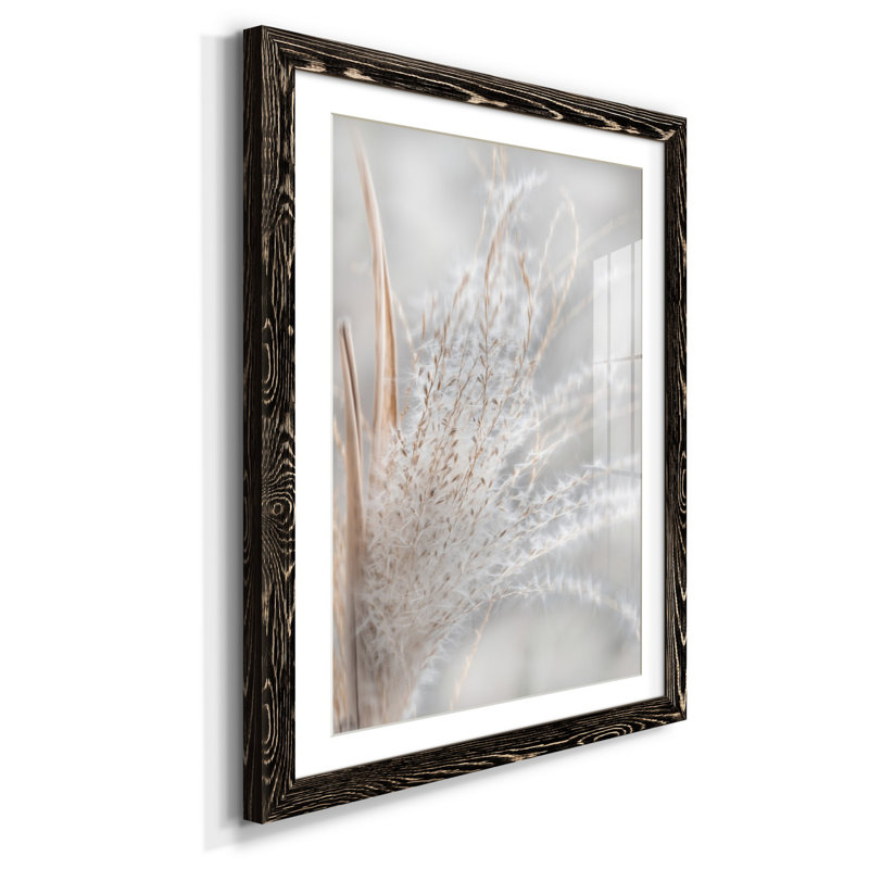 Summer Wisps I - Imprimé, Papier encadré noir, H 31,5 po x l 23,5 po x P 1,5 po, Blanc