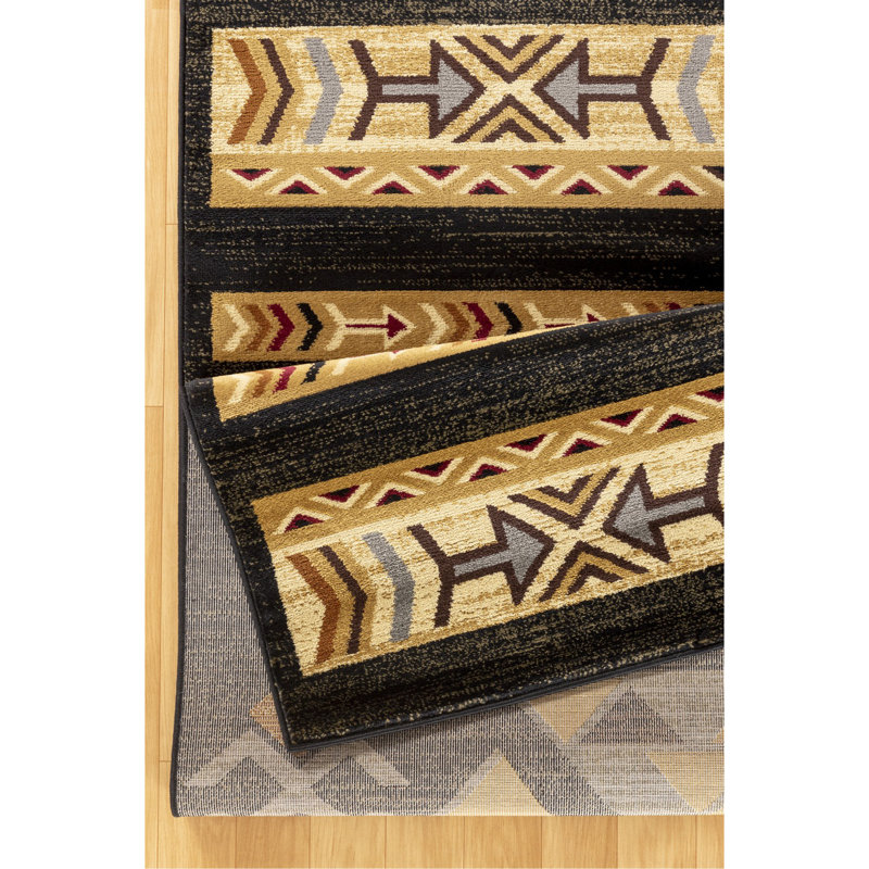 Tapis noir audacieux 2 pi 7 po x 7 pi 3 po Tribes, Rectangle 5 pi 3 po x 7 pi 3 po