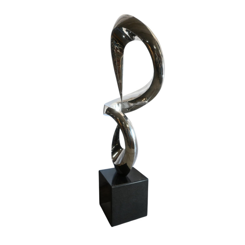 Grande sculpture abstraite en marbre à double boucle en acier inoxydable 30 po x 21 po x H 98 po
