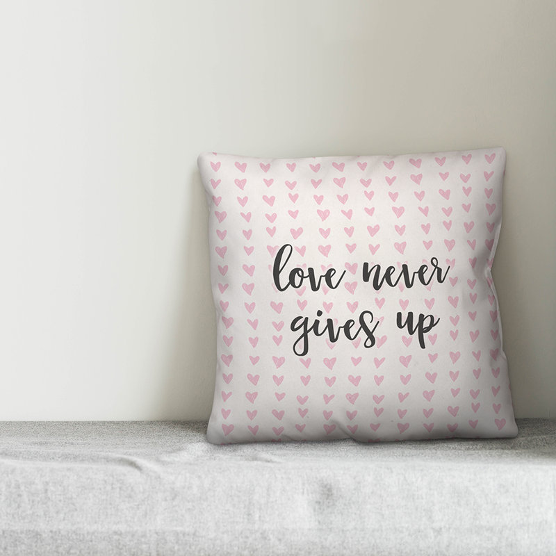  Coussin Love Love Gives Up, Coussin décoratif
