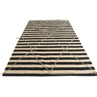 6'8 x 9'11 Phillippi Black and White Rug