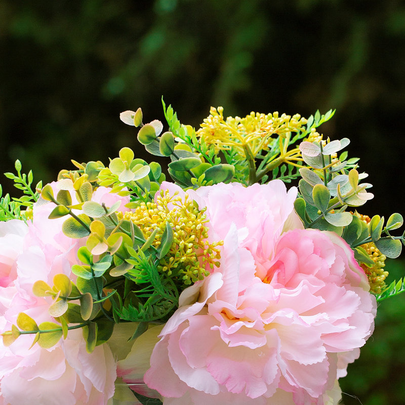 Arrangement floral de pivoines dans un vase Lopes