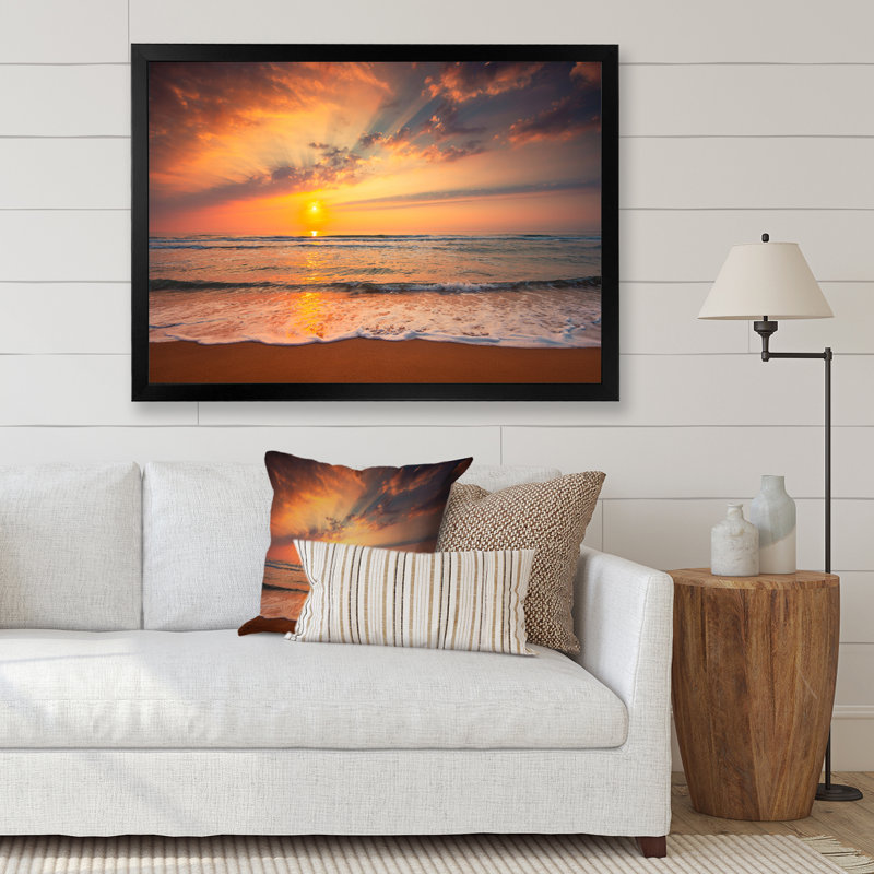 «Sunset over Waves Breaking at the Shore», reproduction sur toile, H 16 po x l 32 po, Cadre photo noir