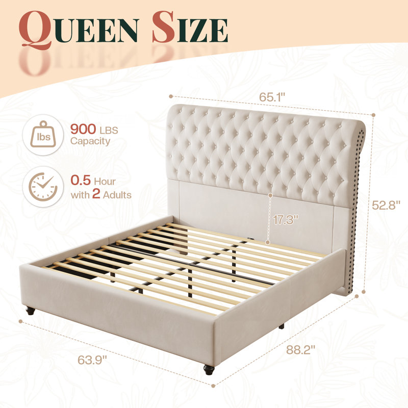 Grand lit-bateau tapissier avec tête de lit capitonnée et garniture cloutée Jamileth, crème, Grand lit, Crème