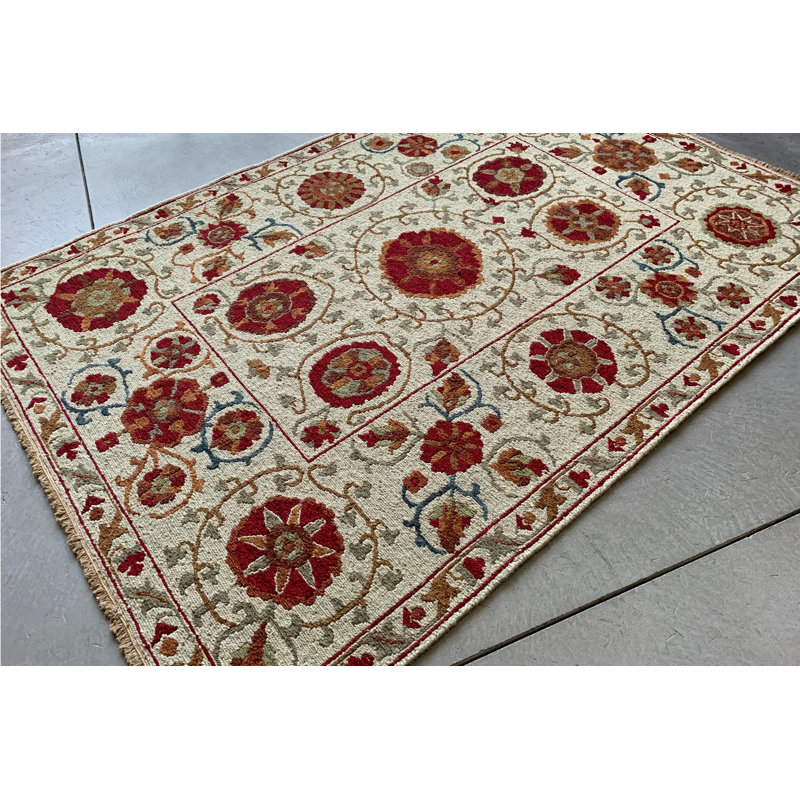 SUZANI 8 IVORY, Runner 3' x 10'