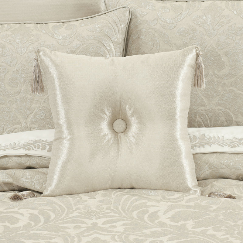 Coussin Celine