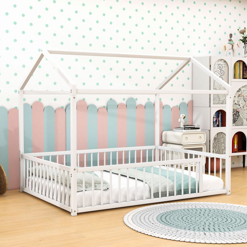 Metal Floor Bed Frame With Fence, Full, White