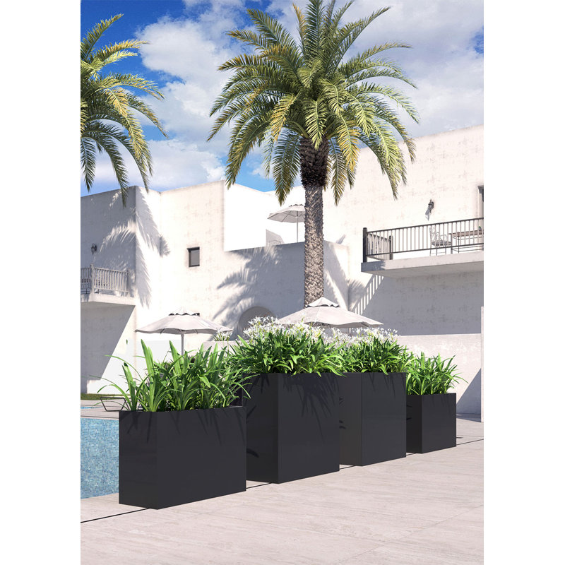 Boîte à fleurs en plastique Kenroy, H 36 po x l 39,5 po x P 14 po, Noir