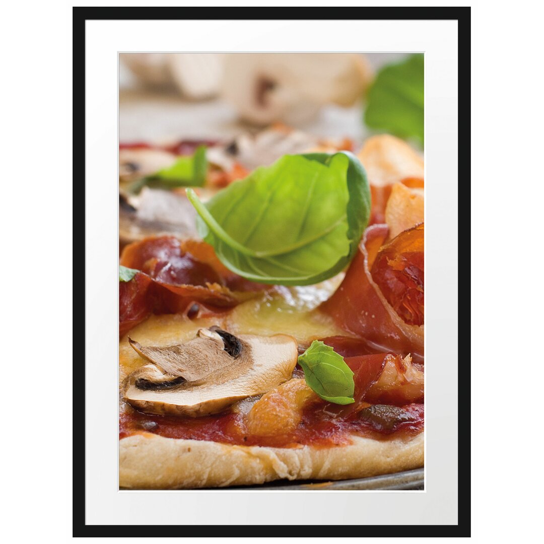 Gerahmtes Poster Pizza mit Schinken Pilzen