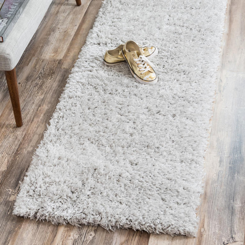 Tapis argenté, Tapis de couloir 2 pi 7 po x 12 pi