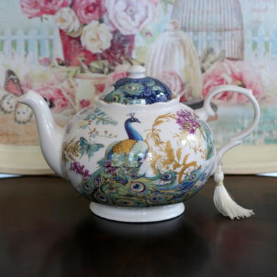 Théière en porcelaine peacock Lathan