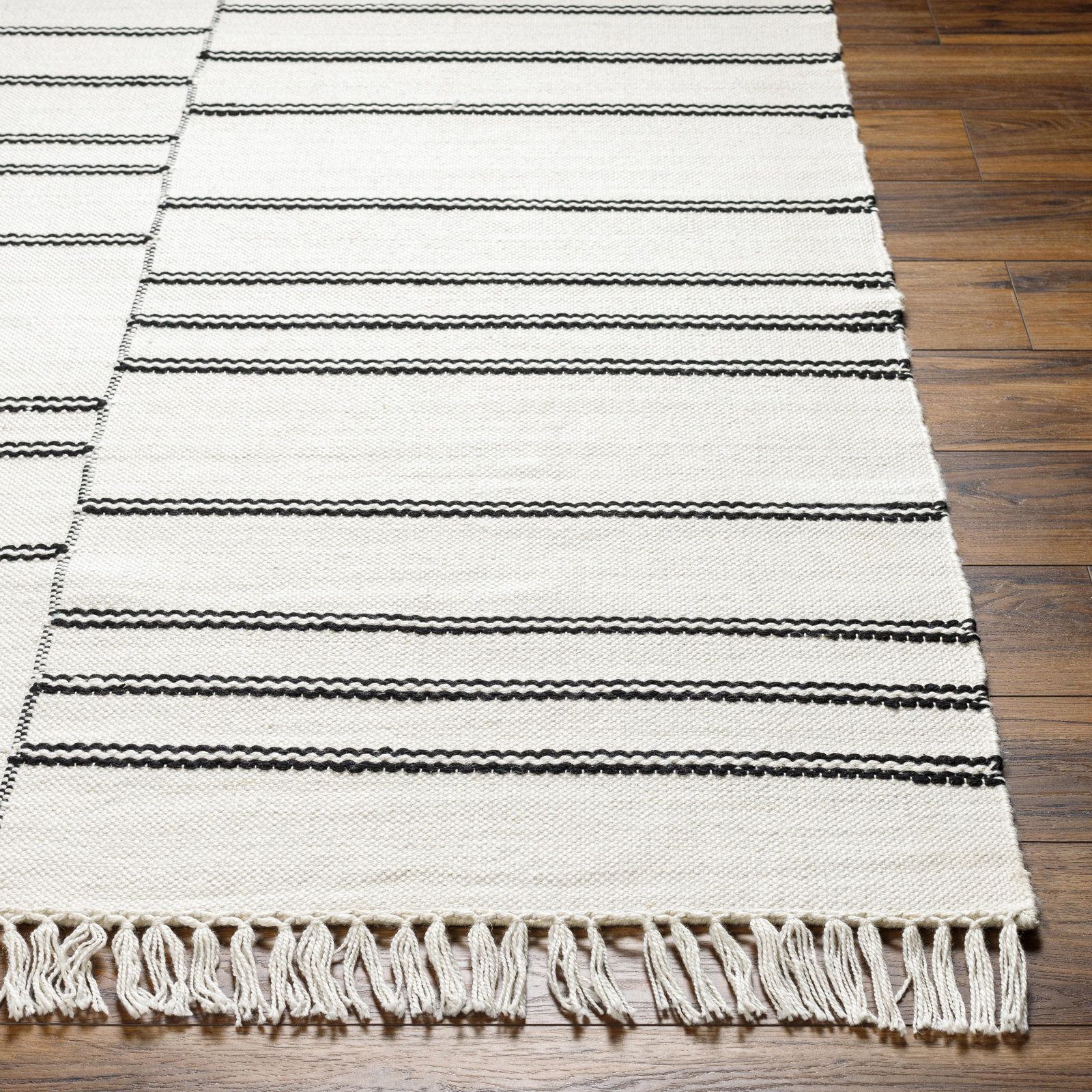 Favina Handmade Recycled P.E.T Indoor/Outdoor Rug, Rectangle 2' x 3'