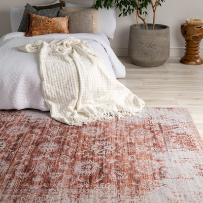 Tapis oriental traditionnel délavé et hydrofuge Leinani