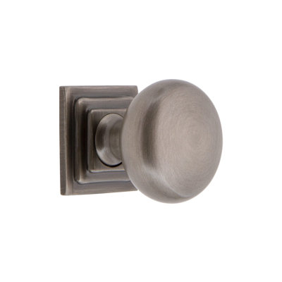 Fifth Avenue Cabinet Knob