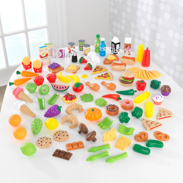 Smocks and Sprinkles: Easy Meal & Snack Trays for Kids