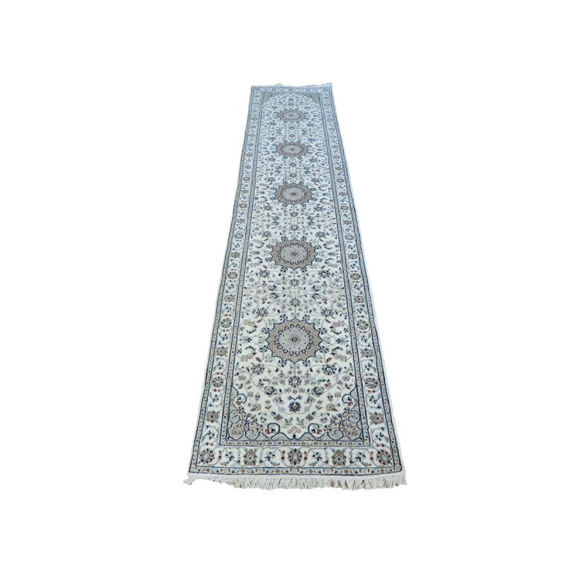 Tapis de couloir oriental 2 pi 7 po x 13 pi 2 po Nain fin ivoire avec soie DB7797167FC0421A8CA1556374F188E5