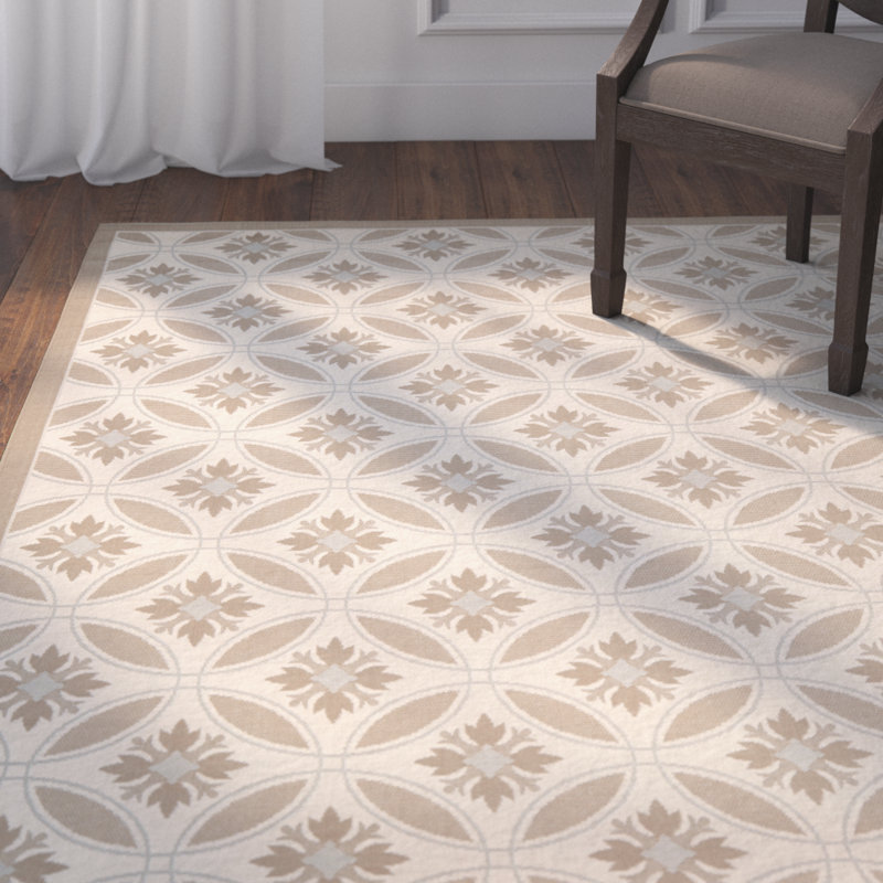 Arneshia Floral Brown/Tan Indoor / Outdoor Area Rug, Rectangle 5'3" x 7'7"