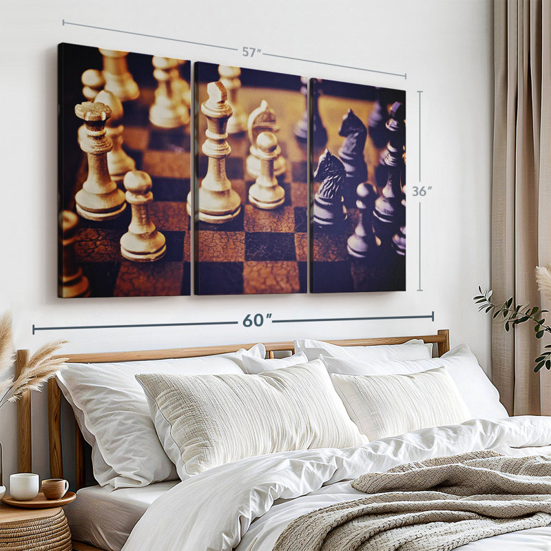 «Classic Chess», 3 pièces sur toile, H 36 po x l 57 po x P 1,25 po