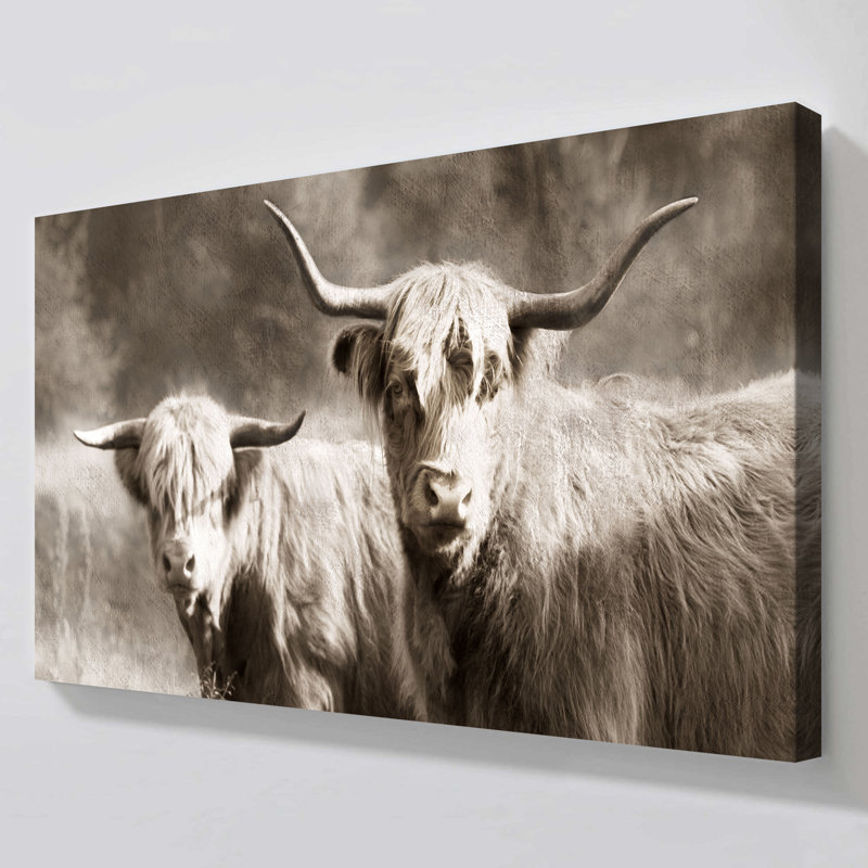 "Sepia Hairy Highland" par Danita Delimont, reproduction sur toile, H 36 po x l 60 po x P 1,5 po