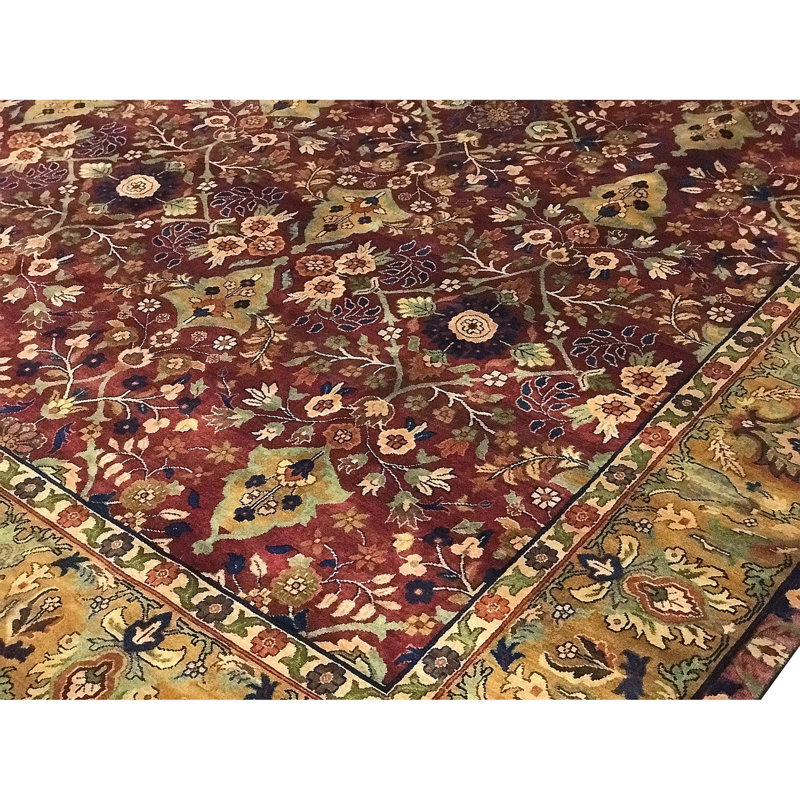 Tapis rouge et or de haute qualité noué à la main